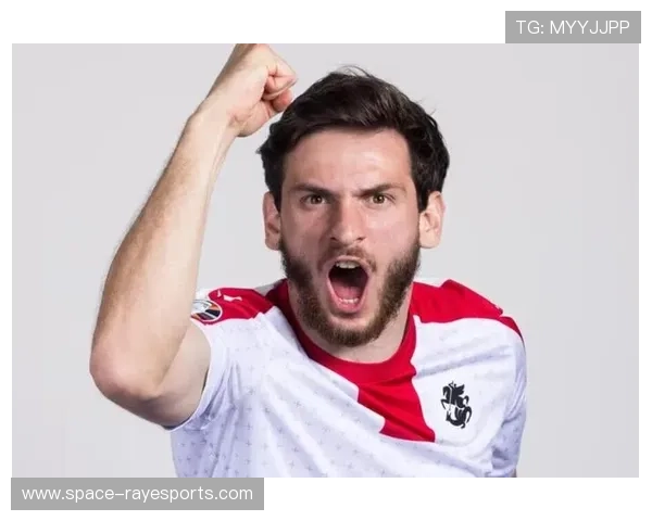 格鲁吉亚足球明星克瓦拉茨赫利亚对国内足球的影响