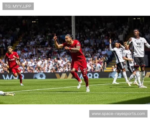 那不勒斯与切尔西对攻场面，意甲英超风格碰撞