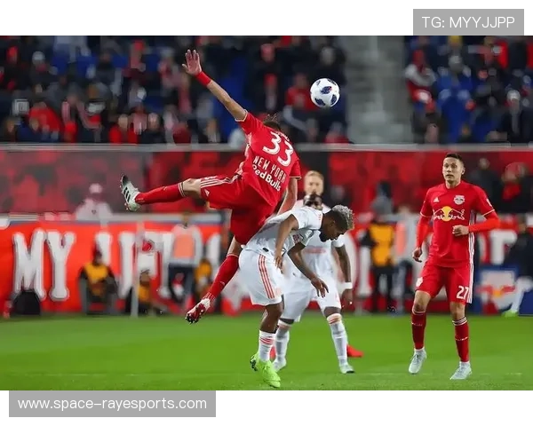 纽卡斯尔4-3利兹联:喜鹊军团是主场龙,巴恩斯102分钟绝杀+双响