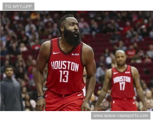 杜兰特连续三场30+得分，火箭主场两连胜攻防平衡显现